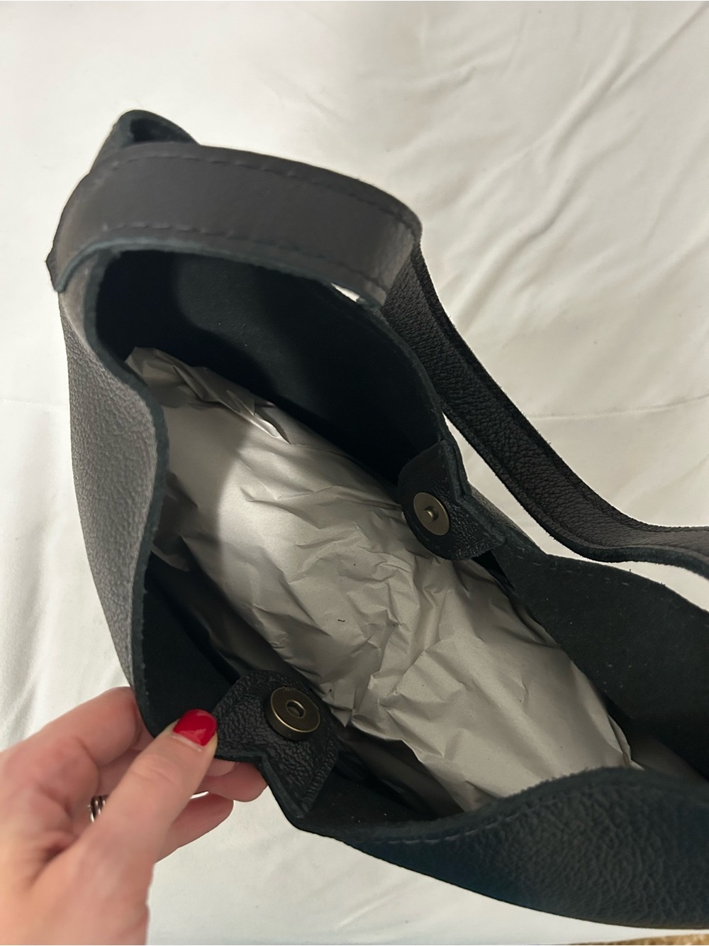 New Portland Leather Large Naomi Pebbled Black Leather Shoulder Bag - Picture 6 of 6